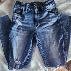 Maurices  high-rise XS skinny blue jeans